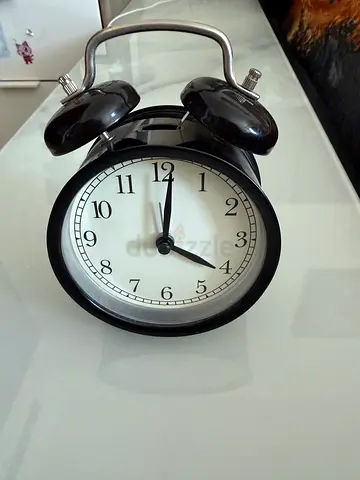 Classic Retro Twin Bell Alarm Clock - Black