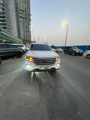 ROEWE RX8 for RENT and RENT TO OWN (FREE DELIVERY ALL OVER DUBAI AND WE DONT CHARGE FOR INSURANCE)