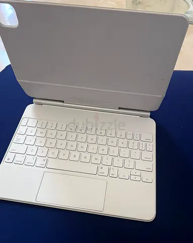 Apple Magic Keyboard for iPad Pro - 11 inch