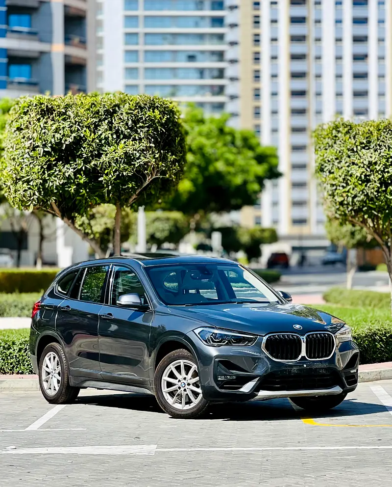 BMW X1 2022 — photo 1 of 17
