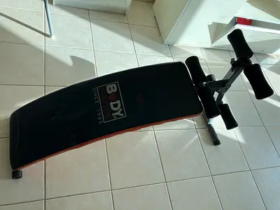 Decline Sit-Up Bench — Body Sculpture