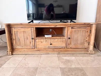 TV bench