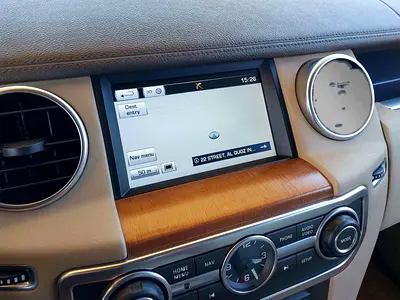2016 LAND Rover LR4 — фото 13