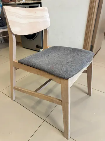 Set of 4 Light Wood Dining Chairs with Grey Fabric Seats
