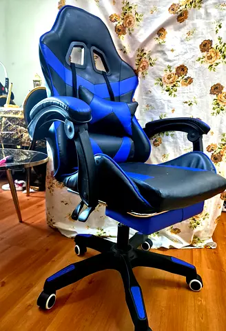 Brand new red.blue Black Gaming/Office Chair – Adjustable, Comfortable