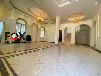 للإيجار السنوي فيلا بالمويهات 1، 4 غرف ماستر ومجلس وصالة وغرفة خادمة، حوش واسع، صيانة على المالك، تبدأ من 90,000 درهم.