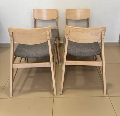 Set of 4 Light Wood Dining Chairs with Grey Fabric Seats