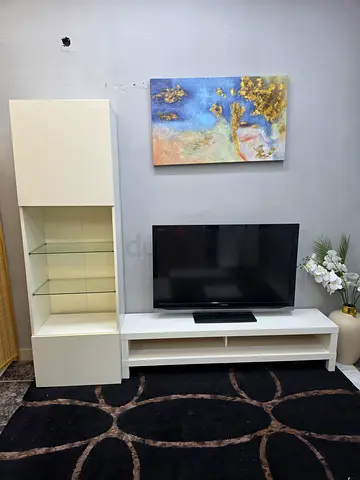 Modern Wall Mounted TV Entertainment Unit with Glass Shelves