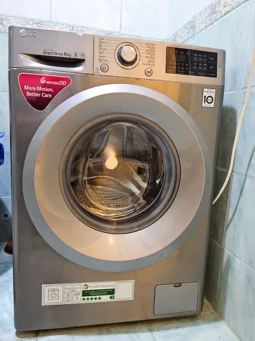 LG Front Load Washing Machine 6kg - Silver, Direct Drive (Good Working Condition)