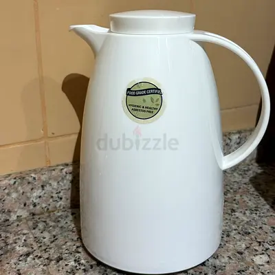 White Thermal Carafe / Insulated Coffee Pot - 1L (Good Condition)