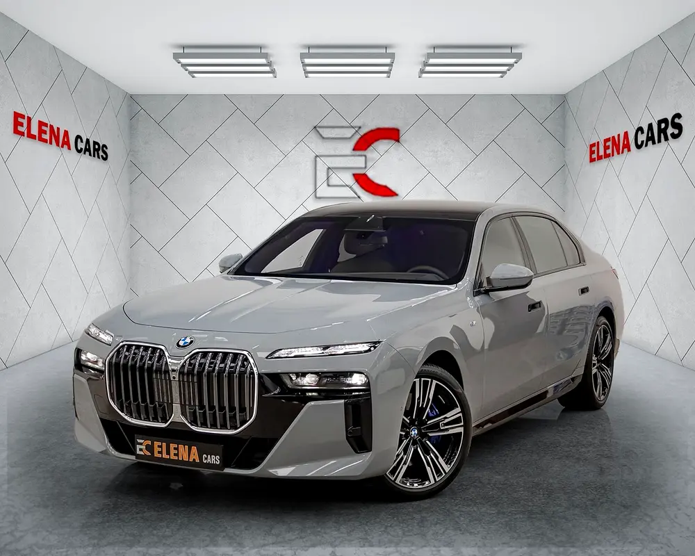 BMW 7-Series 2024 — photo 1 of 20