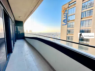 Luxury Apartment | Huge Balcony | Kitchen Appliance