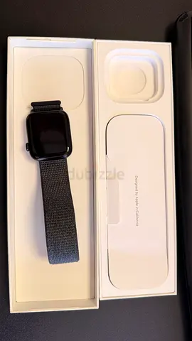 Apple watch se 2 44 mm TDRA Midnight black sports loop band with box