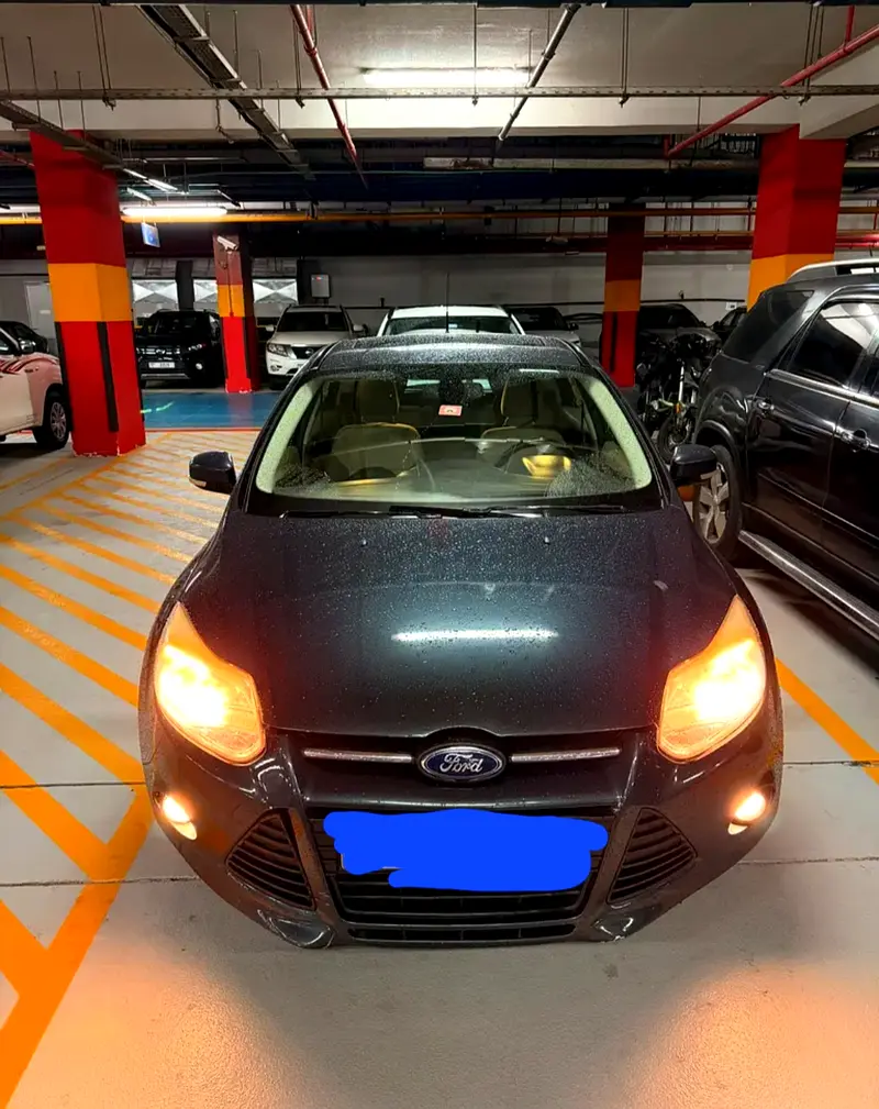 Ford Focus 2013 — photo 1 of 1