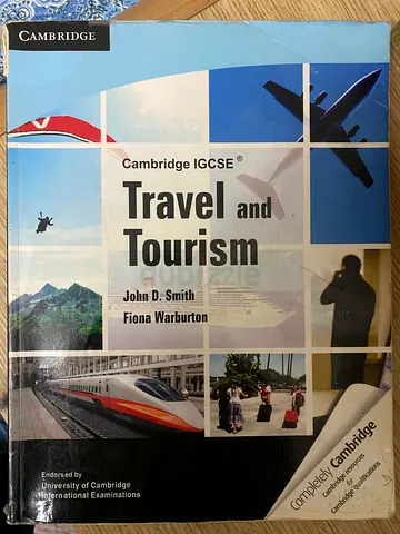 Cambridge IGCSE Travel and Tourism (John D. Smith  Fiona Warburton)