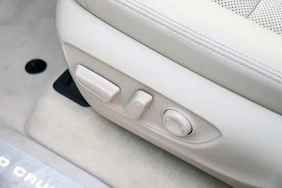 2026 Toyota LAND CRUISER photo 8