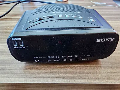Sony AM/FM Clock Radio with Alarm - Used