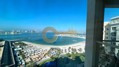 PREMIUM LOCATION | READY UNIT | PARTIAL SEA VIEW