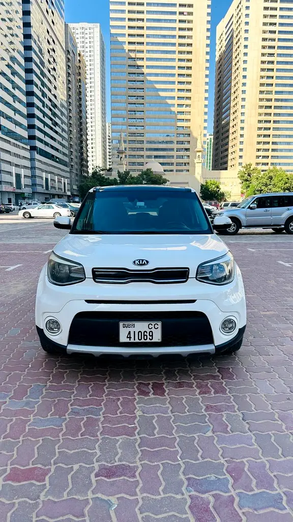 Kia Soul 2019 — photo 1 of 19