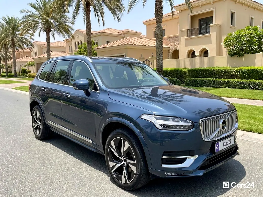 Volvo XC90 2023 — photo 1 of 13