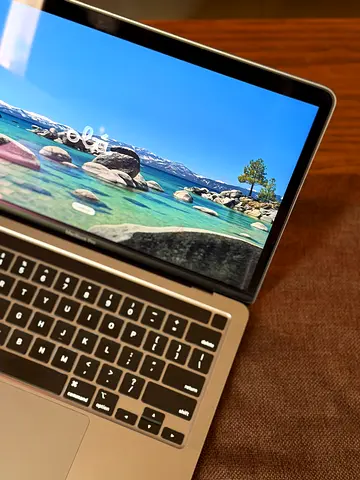 MacBook Pro 2020 (Intel Core i7) – Urgent Sale 16 GB/1TB