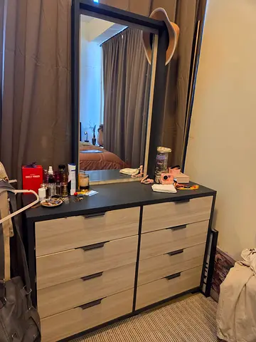 Modern 6-Drawer Dresser with Large Mirror - Light Wood/Black Frame