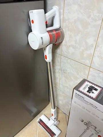 Vacuum cleaner - cordless