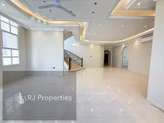 Luxury Very Huje Spacious Villa Like New Bright Location Near Al yash Park