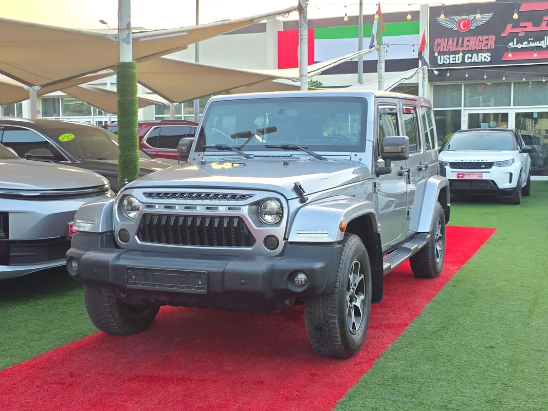 Jeep Wrangler 2016 — photo 1 of 9