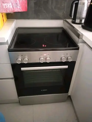 Bosch Electric Ceramic Hob and Oven - Good Working Condition