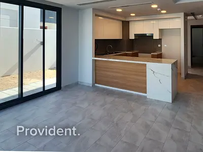 Vacant | Big Plot | Corner Unit