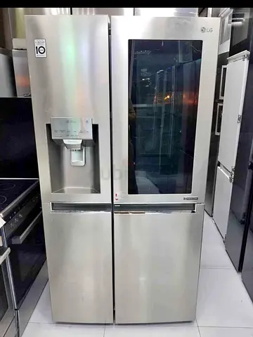 LG insta view side by side refrigerator with water dispancer and ice maker system perfect working