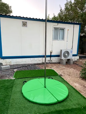 Portable pole for dance