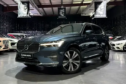 VOLVO XC60 B5 AWD | GCC | Original paint | Low Mileage | All Futtaim Warranty 2028