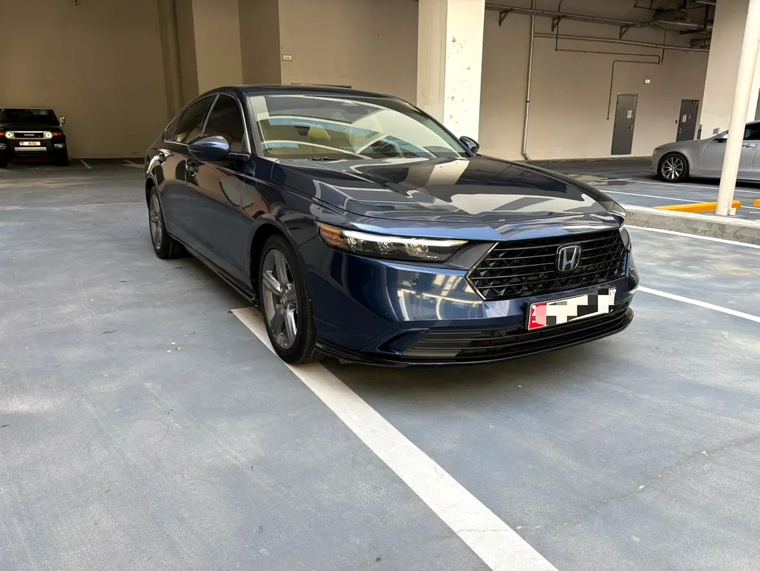 Honda Accord 2024 — photo 1 of 16