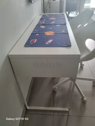 White modern study desk with metal frame and 2 chairs