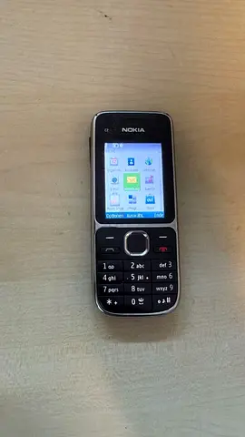 Nokia C2