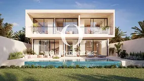 Luxury Living Awaits | Luxury Single Corner Villa | Negotiable