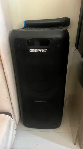 Geepas Portable Bluetooth Speaker with Microphone