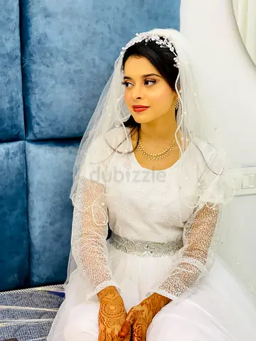 Makeup artist