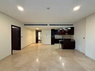Well Maintained | Vacant | Mid Floor | For Rent