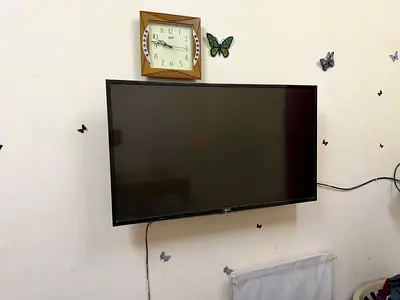 LG 43 Full HD LED TV - Good Working Condition, Wall Mounted