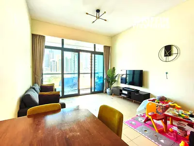 1 Bed | Higher Floor | Lake view | Parking| Vacant