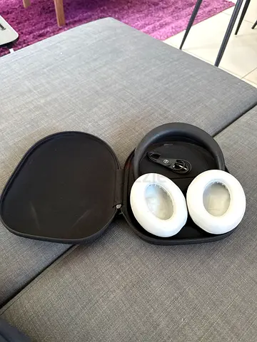 Bose noise canceling headphones 700