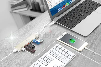 J5  USB-C™ 7- Port Hub