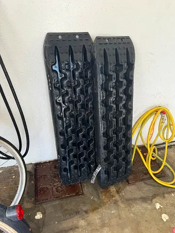 Offroad kit / Jerry can - traction board