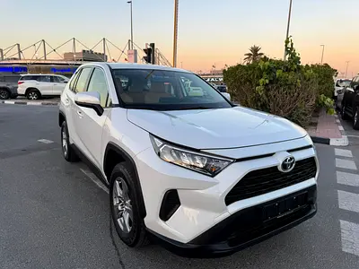 Toyota RAV4 EX No Accident Original Paint Model 2025 GCC Mid Options Excellent Conditions.