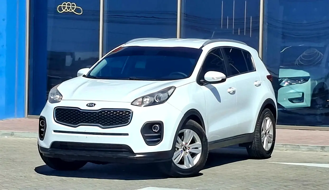Kia Sportage 2018 — photo 1 of 11