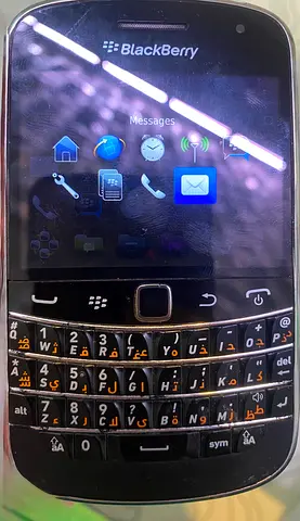 BlackBerry Bold 9900 with Arabic Keyboard