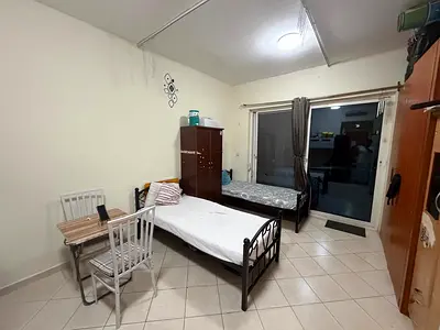 Bed space for Ladies in Impz